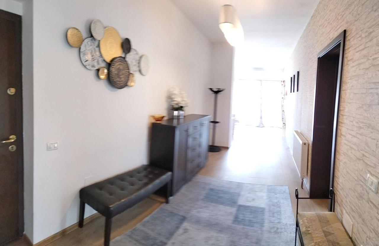 Apartament De Lux Cu Terasa Apartment Timisoara Exterior photo